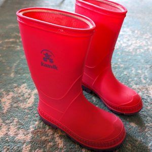 Hot pink Kamik toddler rainboots!